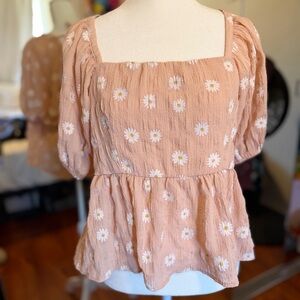 Forever 21 Peach Floral Blouse